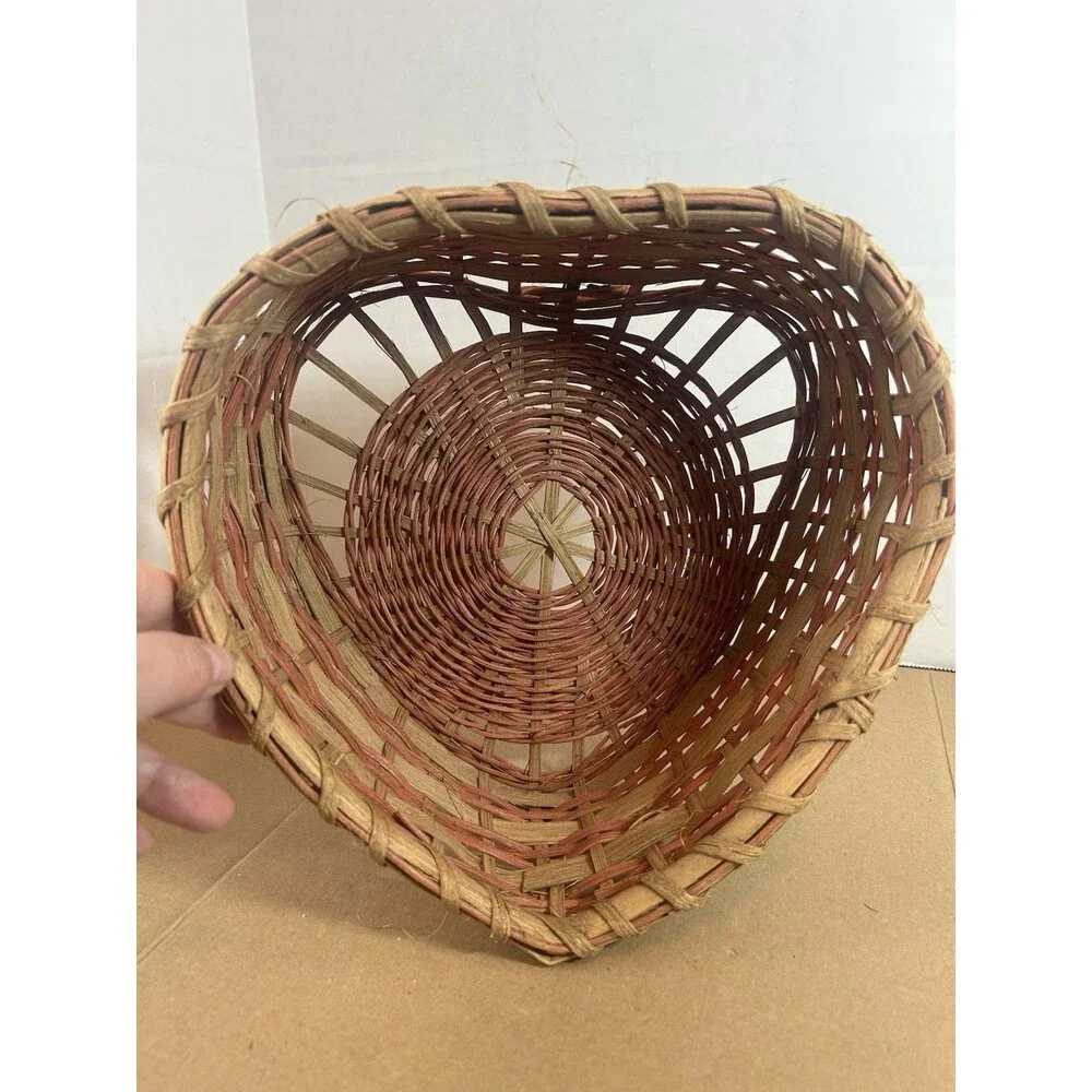Vintage Heart Shaped Wicker Basket Rustic Farmhouse Decor Storage w Handle